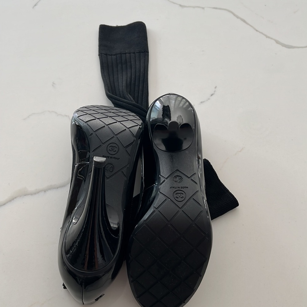 CHANEL black patent leather sock knit stretch cc logo in black size 9 - Picture 6 of 11